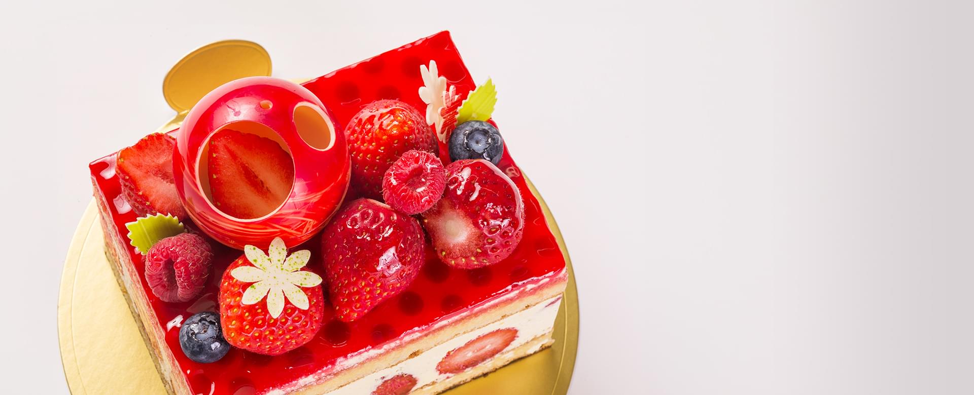 見て楽しく、食べて美味しい。思わず笑顔がこぼれるようなケーキを皆様へ。